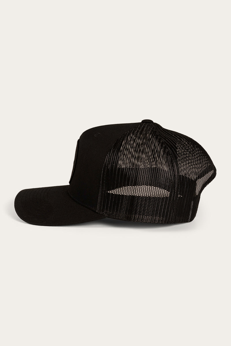 Signature Bull Trucker Cap - Black/Black