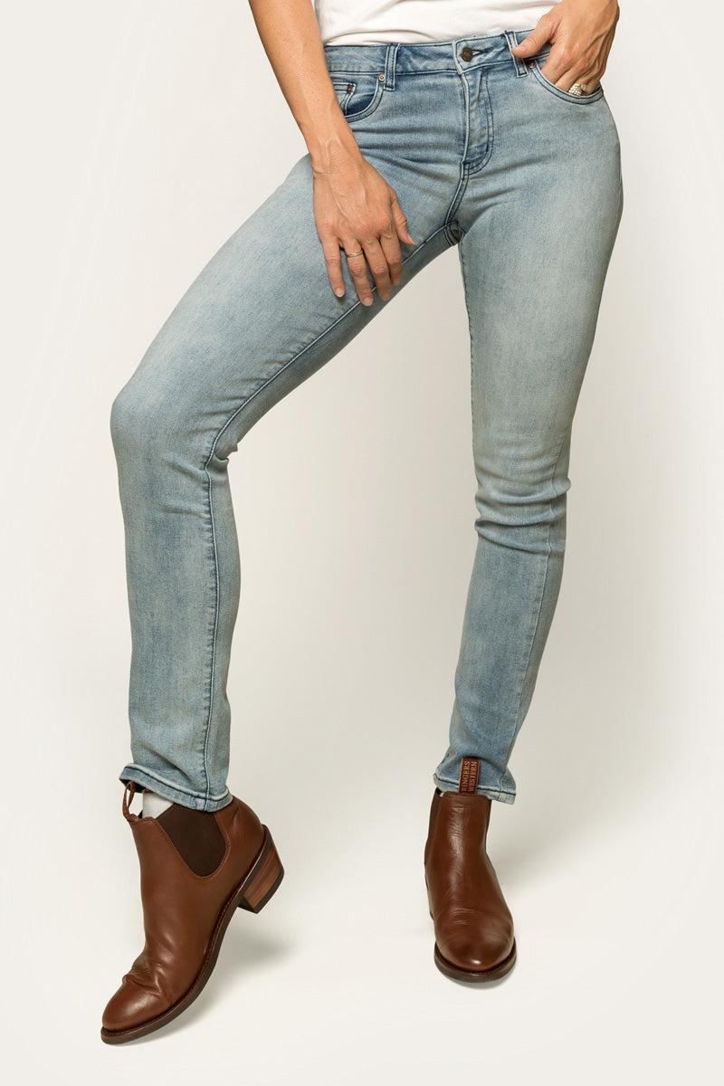 Victoria Womens Mid-Rise Straight-Leg Jeans - Light Blue